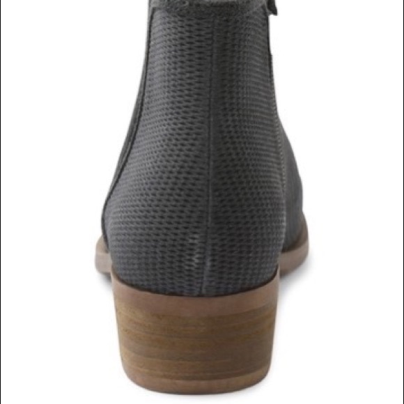 NWT Kensie Gerona Womens Ankle Bootie - Picture 4 of 6